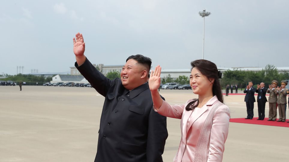 Κιμ Γιονγκ Ουν ανατίναξε γραφεία της Νότιας Κορέας επειδή έστειλαν «βρώμικες» φωτογραφίες της γυναίκας του - Φωτογραφία 1
