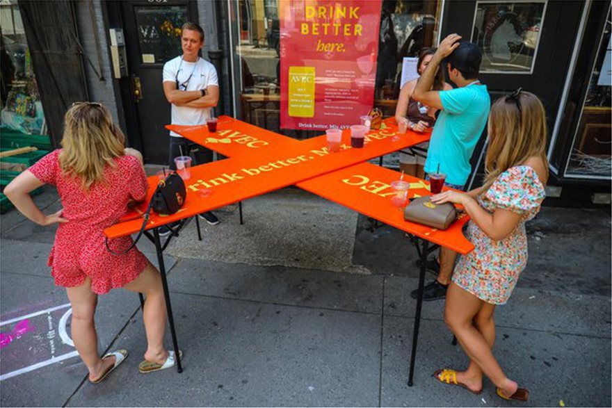 Η ζωή επιστρέφει στη Νέα Υόρκη: Η πανδημία σε ύφεση - Ανοίγουν μπαρ και εστιατόρια - Φωτογραφία 5