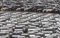 ΑΑΔΕ: Παράνομα ένα στα τρία αυτοκίνητα με ξένες πινακίδες