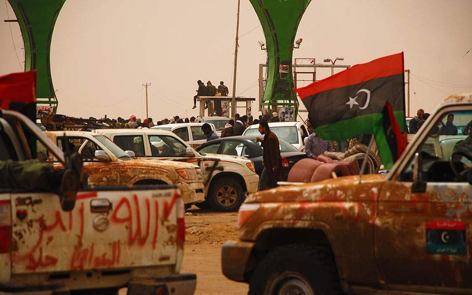 Λιβύη: Η κυβέρνηση της Τρίπολης καταγγέλλει επιθέσεις από «άγνωστα αεροσκάφη» - Φωτογραφία 1