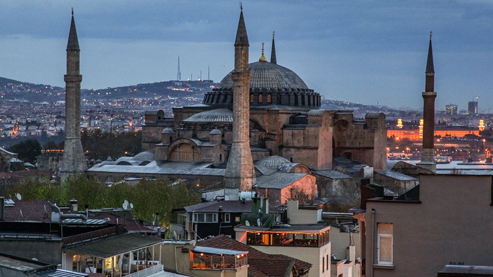 Αγία Σοφία: Τα τουρκικά ΜΜΕ προεξοφλούν ότι θα γίνει τζαμί - Φωτογραφία 1