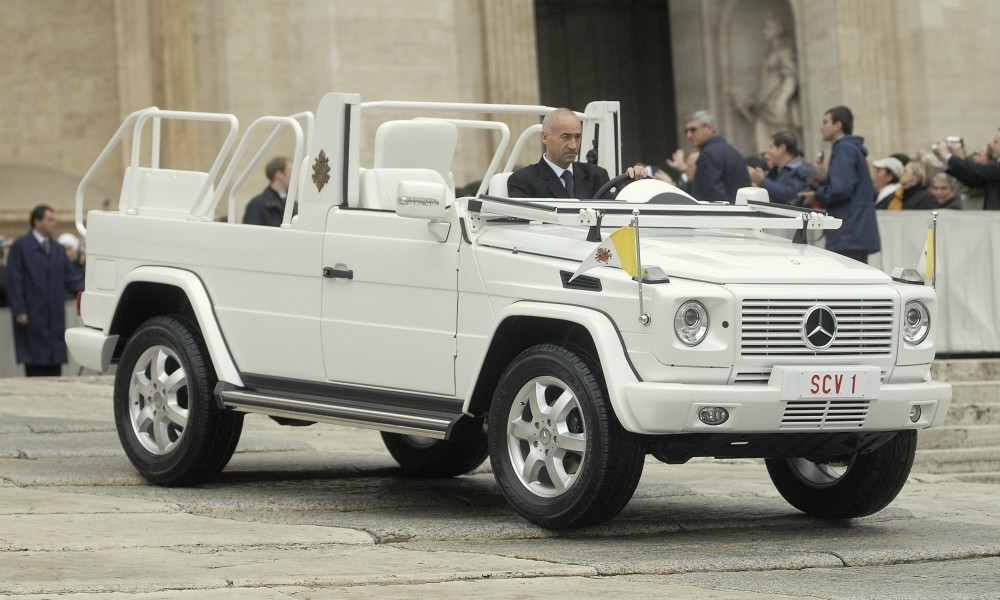 Mercedes-Benz G-Class: Το αγαπημένο off road αυτοκίνητο του Πάπα - Φωτογραφία 4