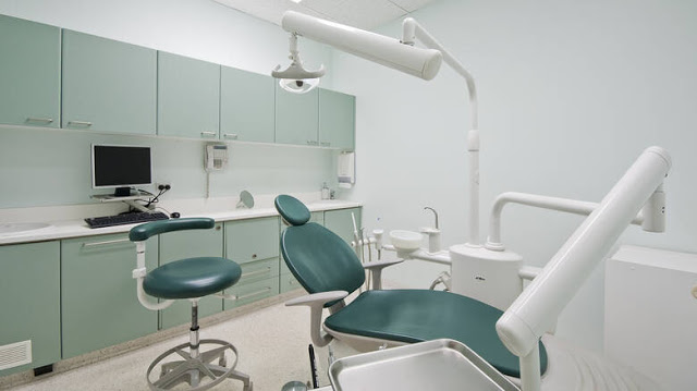 ΔΗ.ΠΑ.Κ Οδοντιάτρων Αγρινίου: Τα  λιβανιστήρια  της  Κυβέρνησης και της Οδοντιατρικής Ομοσπονδίας - Φωτογραφία 1