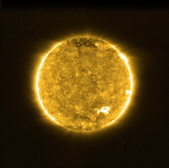 ESA:Οι πρώτες φωτογραφίες του Solar Orbiter αποκαλύπτουν ‘φωτιές κατασκήνωσης’ στον Ήλιο - Φωτογραφία 1
