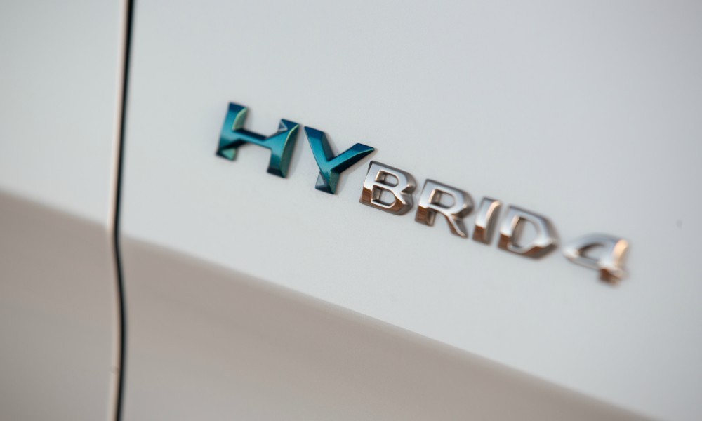 Peugeot 3008 Plug-In Hybrid: 300 άλογα με κατανάλωση 1,3 λτ./100 χλμ. - Φωτογραφία 4