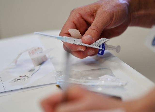 Κοροναϊός : Πρώτο στην κούρσα το εμβόλιο της Οξφόρδης – Αύριο σημαντικές ανακοινώσεις - Φωτογραφία 1
