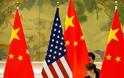 Κλιμακώνεται η κόντρα ΗΠΑ-Κίνας: «H πρεσβεία μας στην Ουάσινγκτον δέχεται απειλές θανάτου»