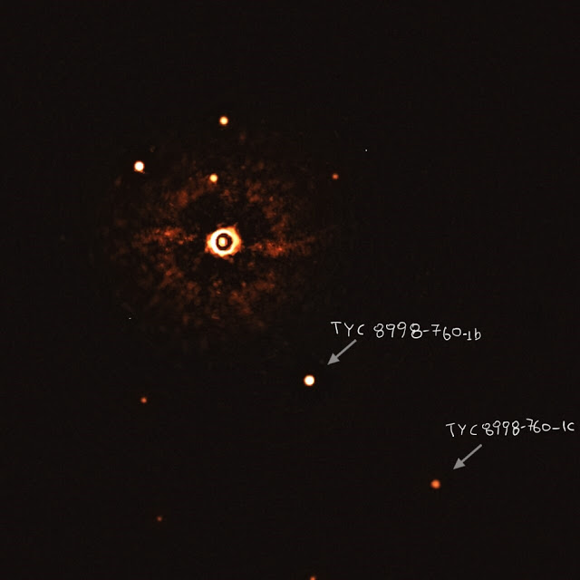 Για πρώτη φορά φωτογράφησαν άμεσα δυο εξωπλανήτες σε τροχιά γύρω από ένα άστρο σαν τον Ήλιο - Φωτογραφία 1