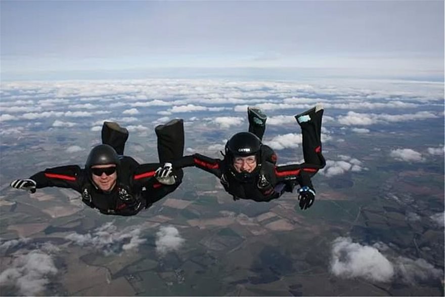 Απίστευτη ιστορία της Βικτόρια Σίλιερς: Η ελεύθερη πτώση από τα 3.000 πόδια - Φωτογραφία 10