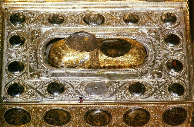 Το Ιερό Λείψανο της Αγίας Άννας στο Άγιον Όρος - Φωτογραφία 1
