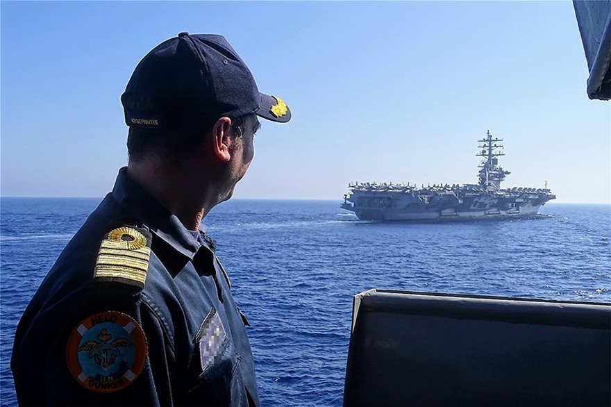 Φωτος: Η κοινή άσκηση του «Αϊζενχάουερ» με το Πολεμικό Ναυτικό πριν την απόσυρση του Oruc Reis - Φωτογραφία 4