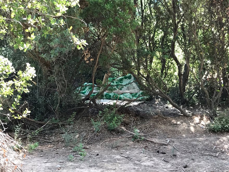 Βαρυμπόμπη: Τραγωδία με τρεις νεκρούς στο κυνήγι του «χαμένου θησαυρού» - Φωτογραφία 5
