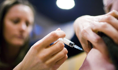 Κίνδυνος ελλείψεων σε σύριγγες για το εμβόλιο κατά του κοροναϊού - Φωτογραφία 1