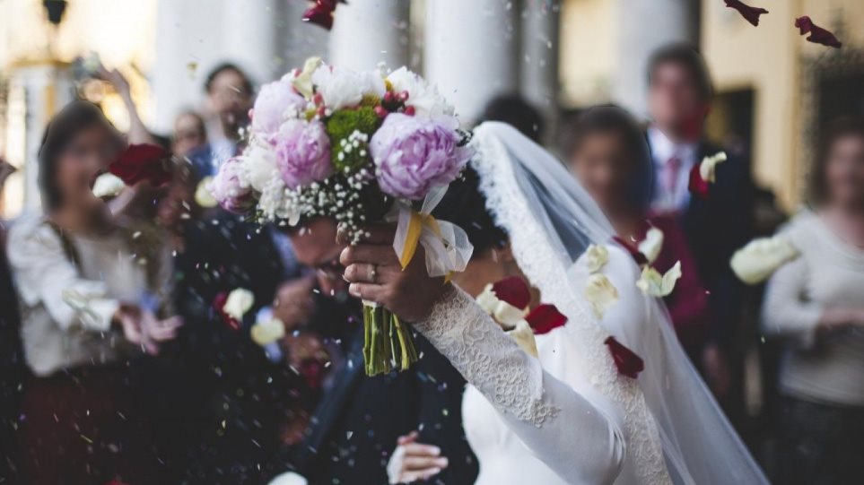 Θεσσαλονίκη: 16 κρούσματα σε γάμο - «Ούτε καν χαιρετηθήκαμε» λέει ο γαμπρός - Φωτογραφία 1