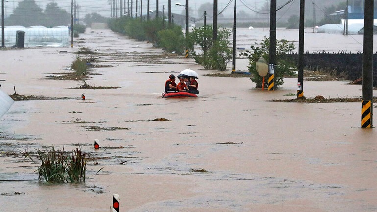 Νότια Κορέα: Τουλάχιστον 13 νεκροί και 1.000 εκτοπισμένοι εξαιτίας των πλημμυρών - Φωτογραφία 1