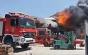 Σύρος: Φωτιά στο ναυπηγείο του Ταρσανά - Φωτογραφία 2