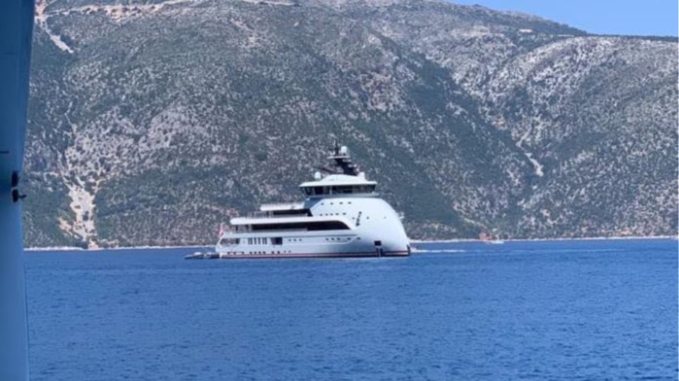ΒΙΝΤΕΟ.Το superyacht «Olivia Ο» αξίας 200 εκατ. δολαρίων «επισκέφθηκε» την Ιθάκη - Φωτογραφία 1