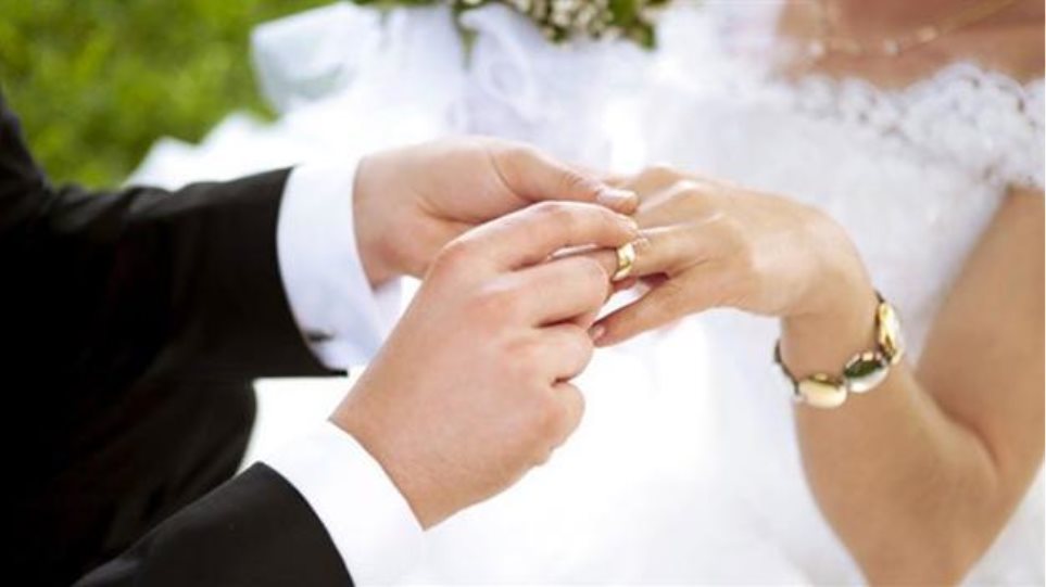 «Τσουχτερά» πρόστιμα στην Ξάνθη λόγω συνωστισμού σε γλέντια γάμων - Φωτογραφία 1