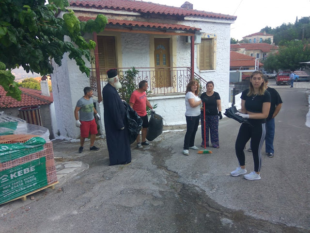 Συγχαρητήρια:  Κάτοικοι  του Αγραμπελου καθάρισαν εθελοντικά το χωριό τους - Φωτογραφία 1