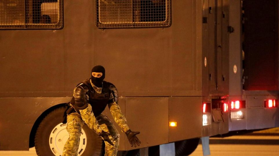 Λουκασένκο: Εντολή στην αστυνομία να καταστείλει τις διαδηλώσεις - Φωτογραφία 1