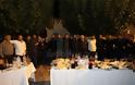 Κρήτη: Γλέντι... στη μέση του δρόμου σε γάμο με 1.800 καλεσμένους - Φωτογραφία 7