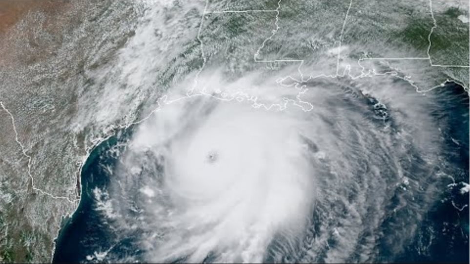 ΗΠΑ: «Θανατηφόρος» και «εξαιρετικά επικίνδυνος» ο κυκλώνας Λόρα - Φωτογραφία 2