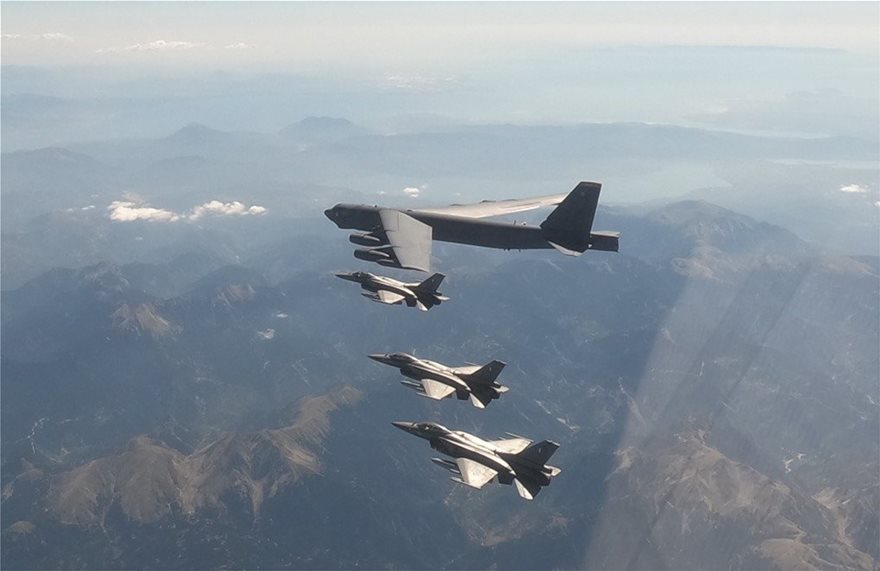 Ελληνικά F-16 συνόδευσαν αμερικανικό στρατηγικό βομβαρδιστικό - Φωτογραφία 3