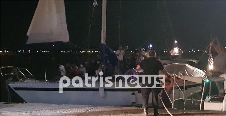 Μεγάλη κινητοποίηση στο Κατάκολο: Ιστιοπλοϊκό με 80 μετανάστες έφτασε στο λιμάνι - Φωτογραφία 5