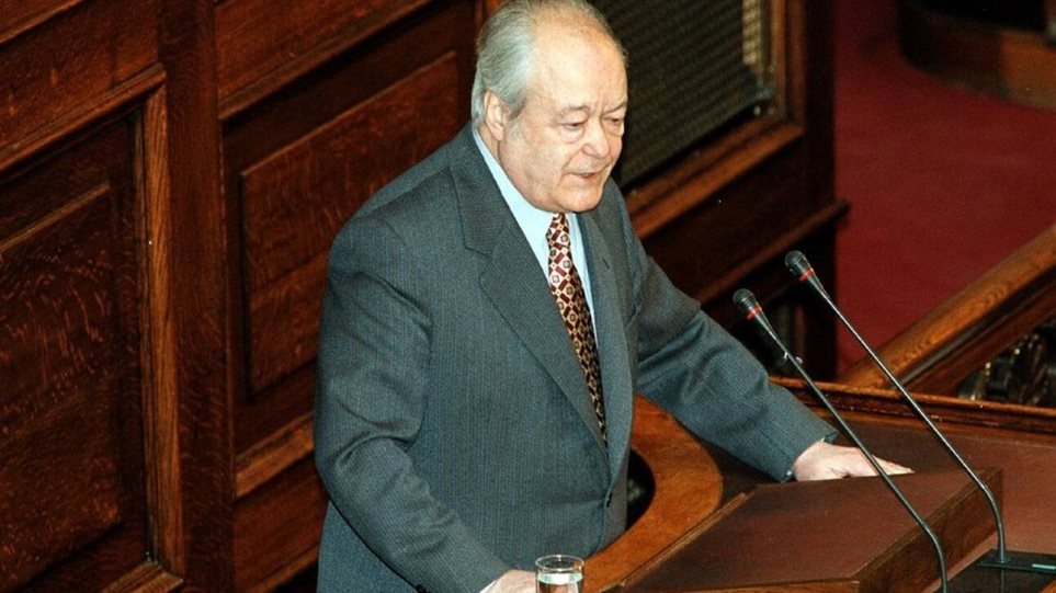 Πέθανε σε ηλικία 90 ετών ο πρώην υπουργός της ΝΔ Νίκος Γκελεστάθης - Φωτογραφία 1