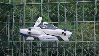 H πρώτη επανδρωμένη πτήση του ιπτάμενου αυτοκινήτου της SkyDrive - Φωτογραφία 1