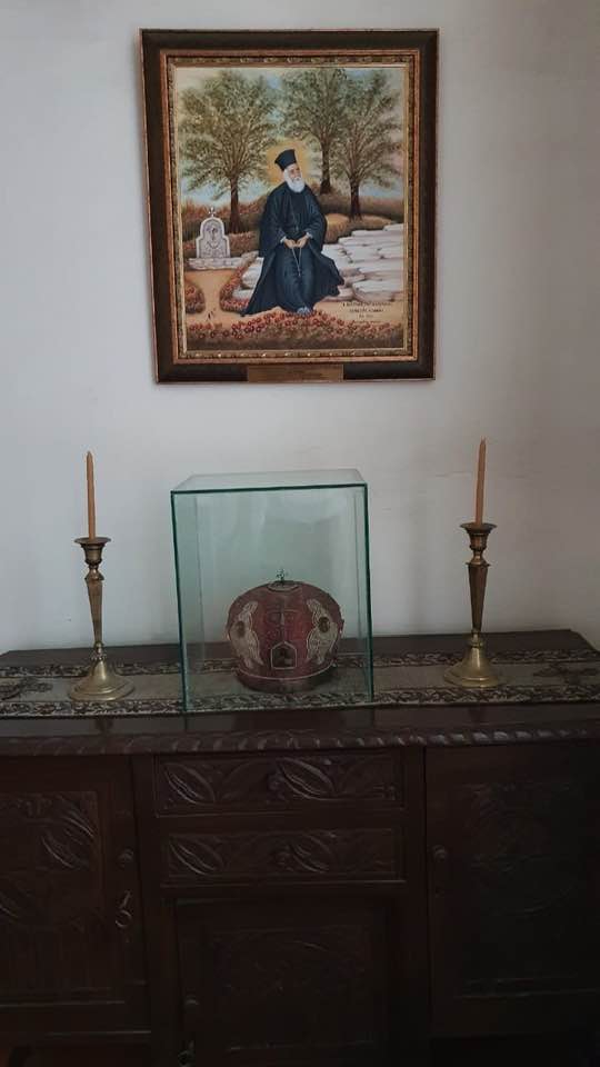 Τα προσωπικά αντικείμενα του Αγίου Νεκταρίου, όπου φυλάσσονται στον Άγιο Νικόλαο Χαμζάουι Καΐρου. - Φωτογραφία 1