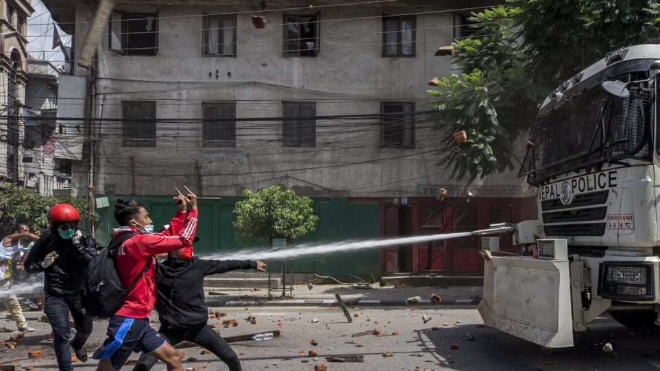 Χαμός στο Νεπάλ σε θρησκευτική γιορτή - Αψήφησαν τα μέτρα εν μέσω πανδημίας - Φωτογραφία 1
