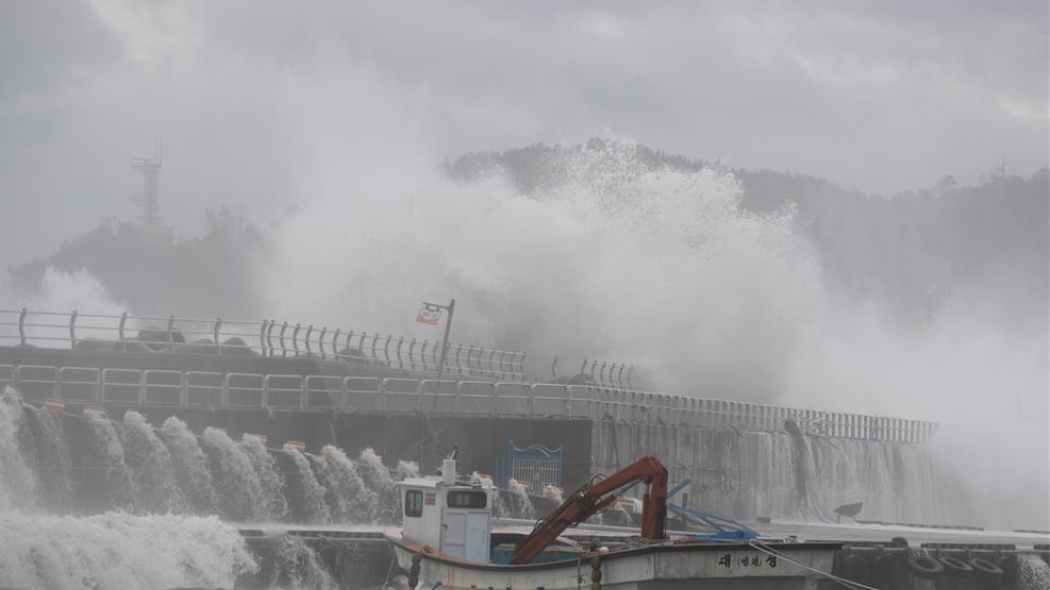 Νότια Κορέα ο σφοδρός τυφώνας Χάνσεν - Φωτογραφία 1