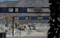 Ελληνικό: Οι μπουλντόζες κατεδάφισαν τα κτήρια στην είσοδο του παλαιού Δυτικού Αεροδρομίου - Φωτογραφία 2