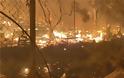 Πύρινη κόλαση στη Λέσβο: Στις φλόγες το ΚΥΤ της Μόριας - Στο δρόμο 12.000 μετανάστες - Φωτογραφία 2