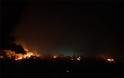 Πύρινη κόλαση στη Λέσβο: Στις φλόγες το ΚΥΤ της Μόριας - Στο δρόμο 12.000 μετανάστες - Φωτογραφία 6