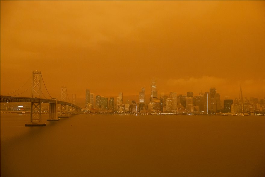 Φωτιές στην Καλιφόρνια: Εικόνες Αποκάλυψης στο Σαν Φρανσίσκο (φωτο) - Φωτογραφία 4