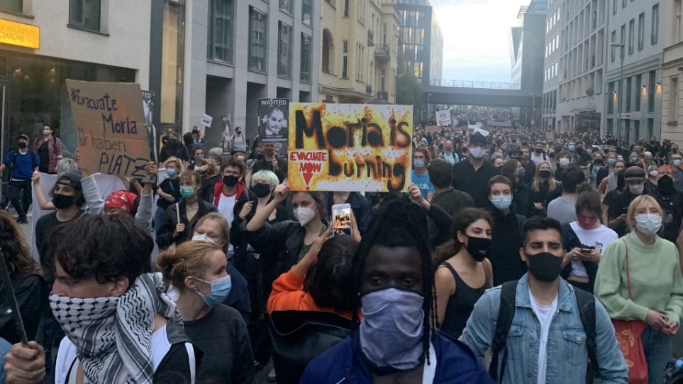 Φωτιά στη Μόρια: Διαδηλώσεις σε γερμανικές πόλεις ως ένδειξη αλληλεγγύης για τους πρόσφυγες - Φωτογραφία 1