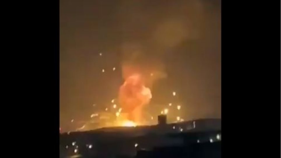 Ιορδανία: Ισχυρές εκρήξεις σε στρατιωτική βάση στην πόλη Ζάρκα - Φωτογραφία 1