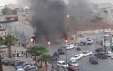 Λιβύη: Μεγάλες διαδηλώσεις με φωτιές και επεισόδια στη Βεγγάζη