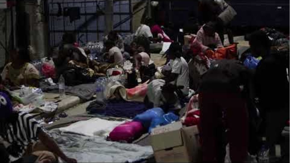 Καζάνι που βράζει η Λέσβος: Κάτοικοι και μετανάστες δεν θέλουν επιστροφή στη Μόρια - Φωτογραφία 3