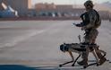 Η Πολεμική Αεροπορία των ΗΠΑ εκπαιδεύεται τώρα με σκύλους ρομπότ - Φωτογραφία 3