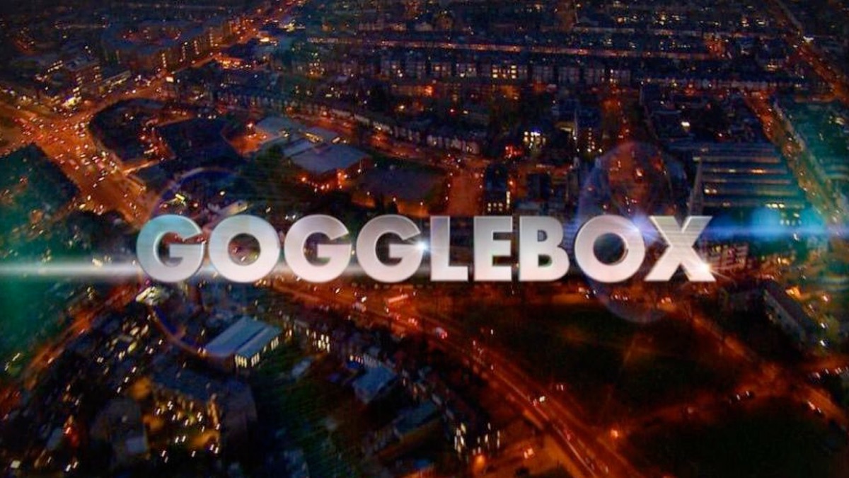 «Goggle Box»: Όλες οι πληροφορίες για το νέο ριάλιτι του Mega - Φωτογραφία 1