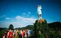 Σλοβενία: Το νέο άγαλμα της Μελάνια Τραμπ είναι το πιο... κακόγουστο - Φωτογραφία 4