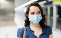 Κορωνοϊός: Αυτές οι συμπεριφορές αυξάνουν τον κίνδυνο να βρεθούμε θετικοί στον ιό