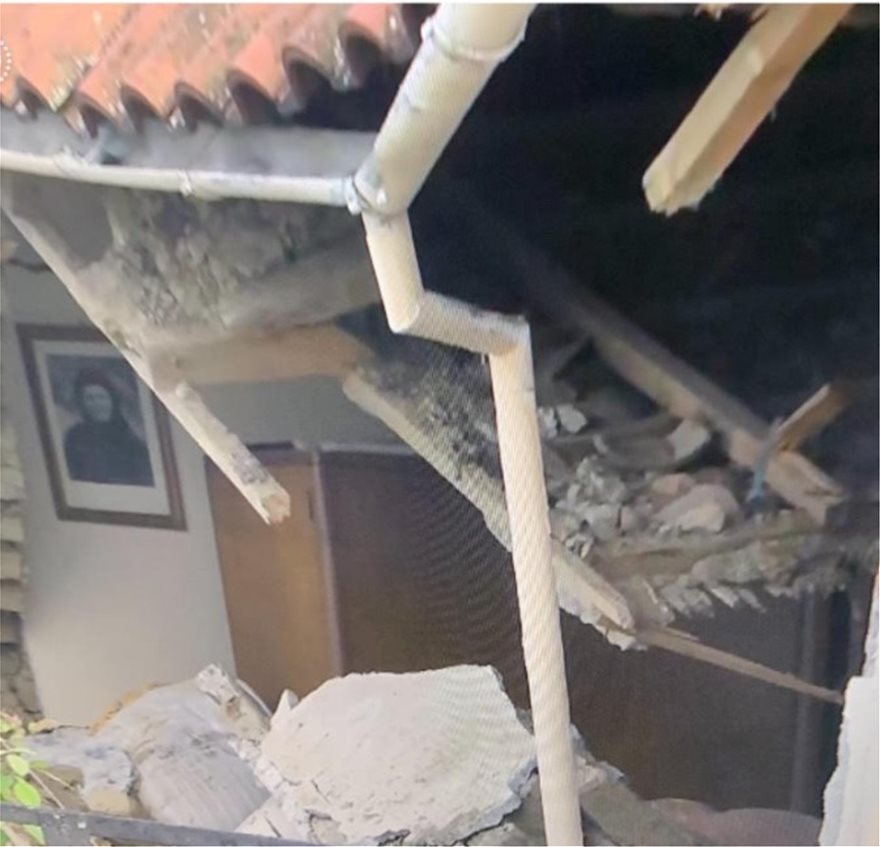Κακοκαιρία Ιανός - Θεσσαλία: «Βομβαρδισμένο τοπίο» - Τρεις νεκροί, μία αγνοούμενη βιβλικές καταστροφές - Φωτογραφία 8