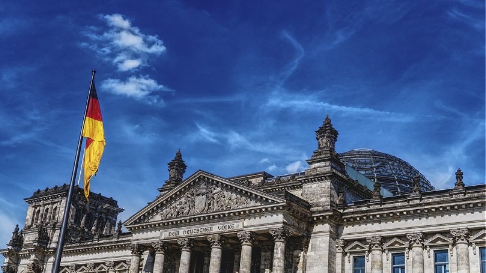 Γερμανία: Συναγερμός για εκρηκτικά στην Bundestag - Φωτογραφία 1