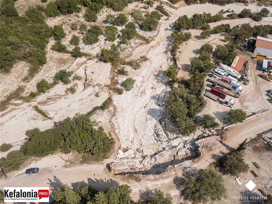 Κεφαλονιά: Εικόνες βιβλικής καταστροφής σε Άσσο και Αγία Ευφημία – Φωτος drone - Φωτογραφία 10