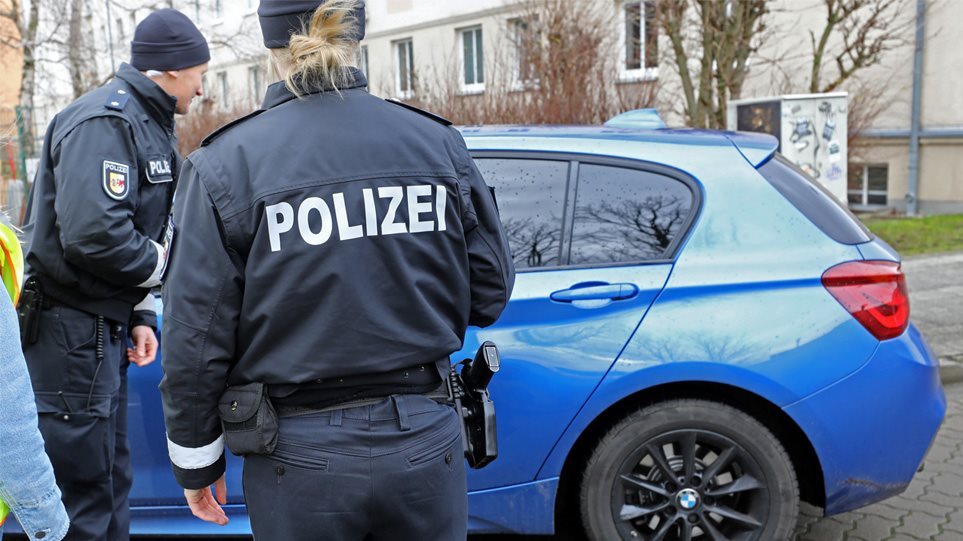 Γερμανία: Γιατρός κατηγορείται ότι νάρκωνε και βίαζε ασθενείς του - Φωτογραφία 1