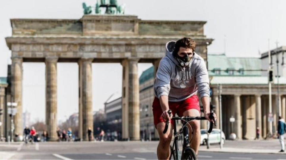 Γερμανία: Συστηματικοί έλεγχοι για τη μάσκα στα Μέσα Μεταφοράς - Φωτογραφία 1